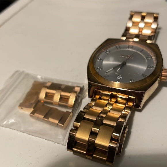 Nixon unisex watch, The Monopoly, Rose Gold. - Picture 8 of 8